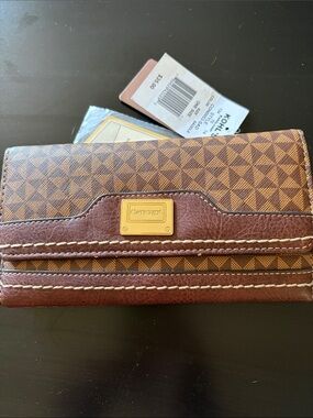 Concept brown patterned trifold wallet